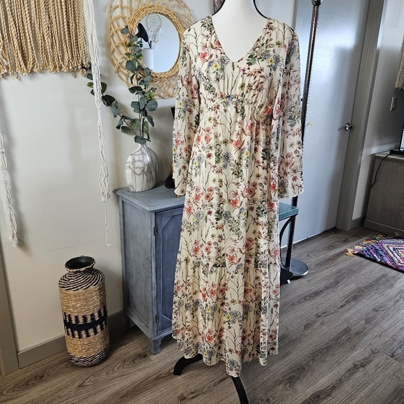 The Pyramid Collection Floral Maxi Dress Size Small Boho Spring Summer Vacation - Picture 1 of 7